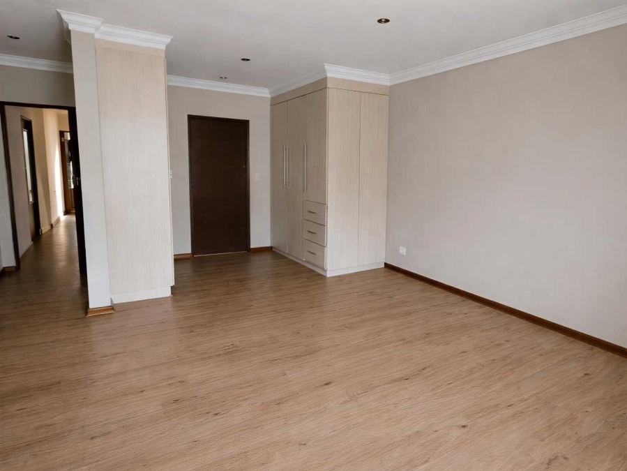 3 Bedroom Property for Sale in The Wilds Gauteng