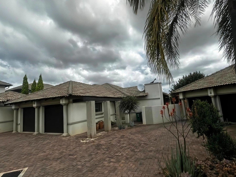 3 Bedroom Property for Sale in The Wilds Gauteng