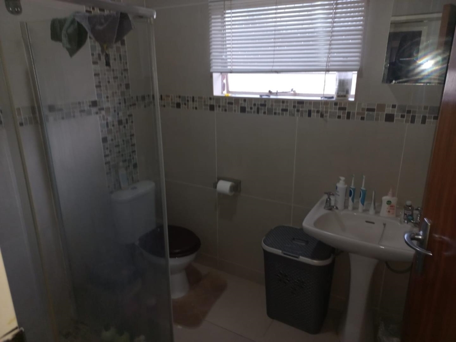 5 Bedroom Property for Sale in Lyttelton Manor Gauteng