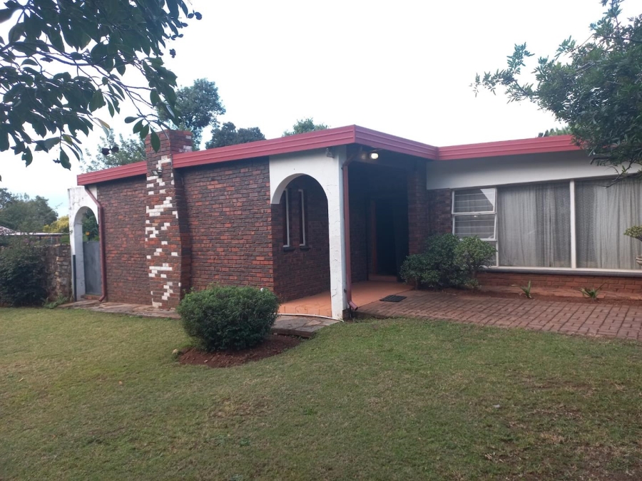 5 Bedroom Property for Sale in Lyttelton Manor Gauteng