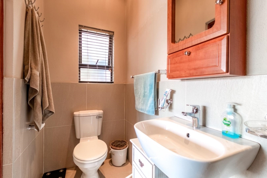 4 Bedroom Property for Sale in Eye of Africa Gauteng