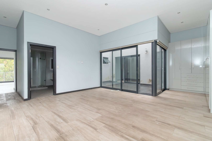 To Let 3 Bedroom Property for Rent in Parkmore Gauteng