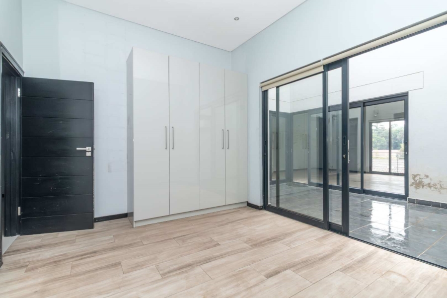 To Let 3 Bedroom Property for Rent in Parkmore Gauteng