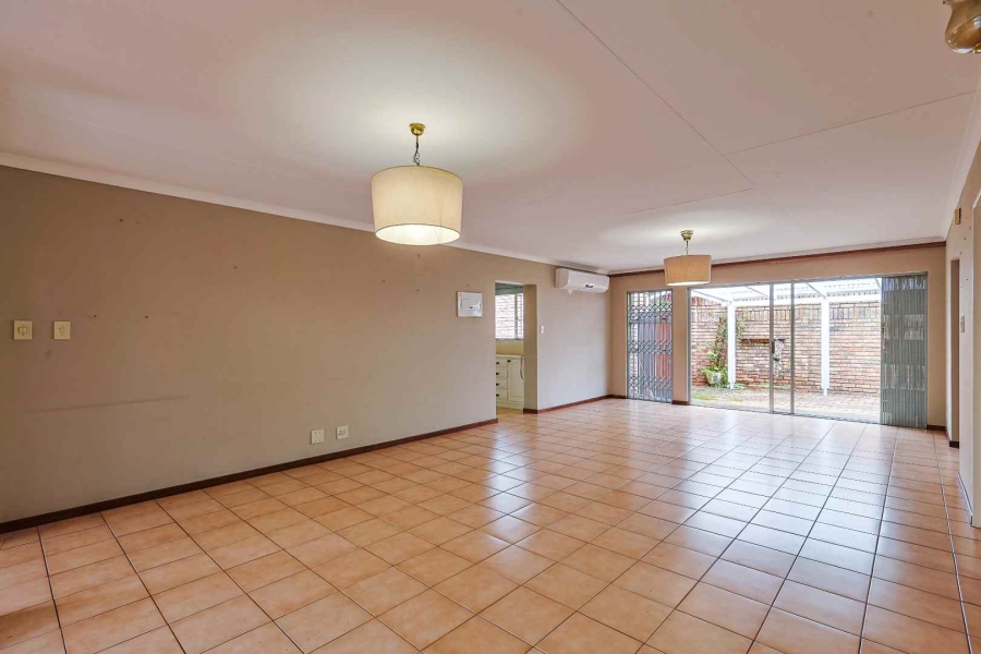 3 Bedroom Property for Sale in Die Wilgers Gauteng