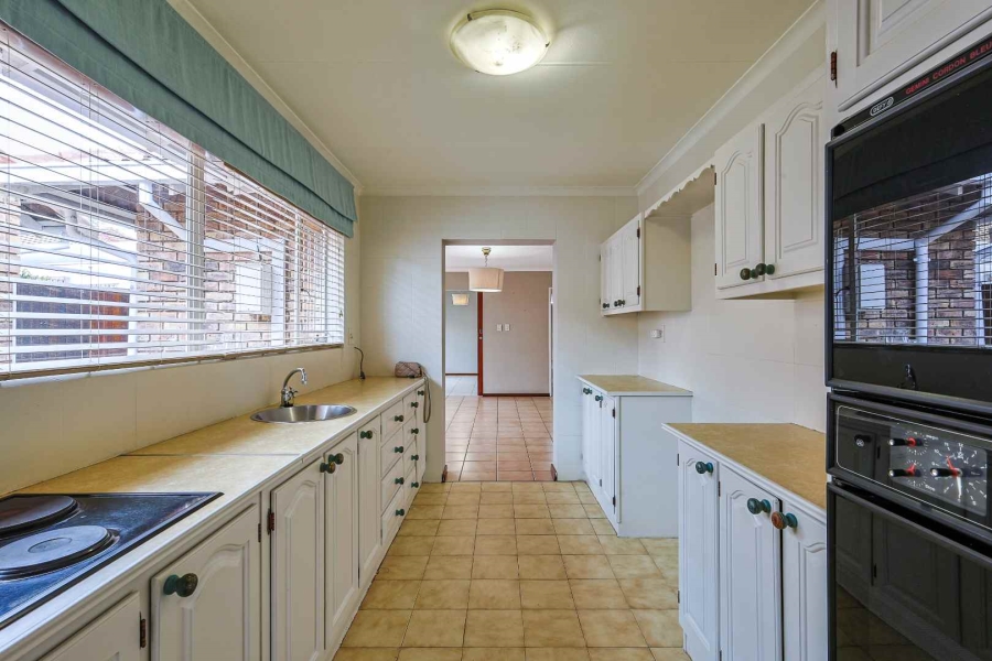 3 Bedroom Property for Sale in Die Wilgers Gauteng