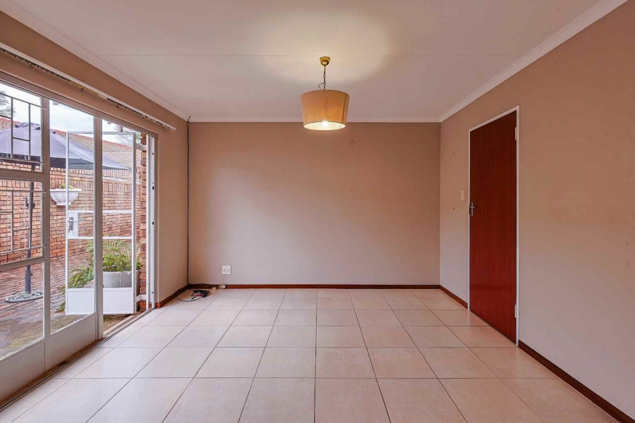 3 Bedroom Property for Sale in Die Wilgers Gauteng
