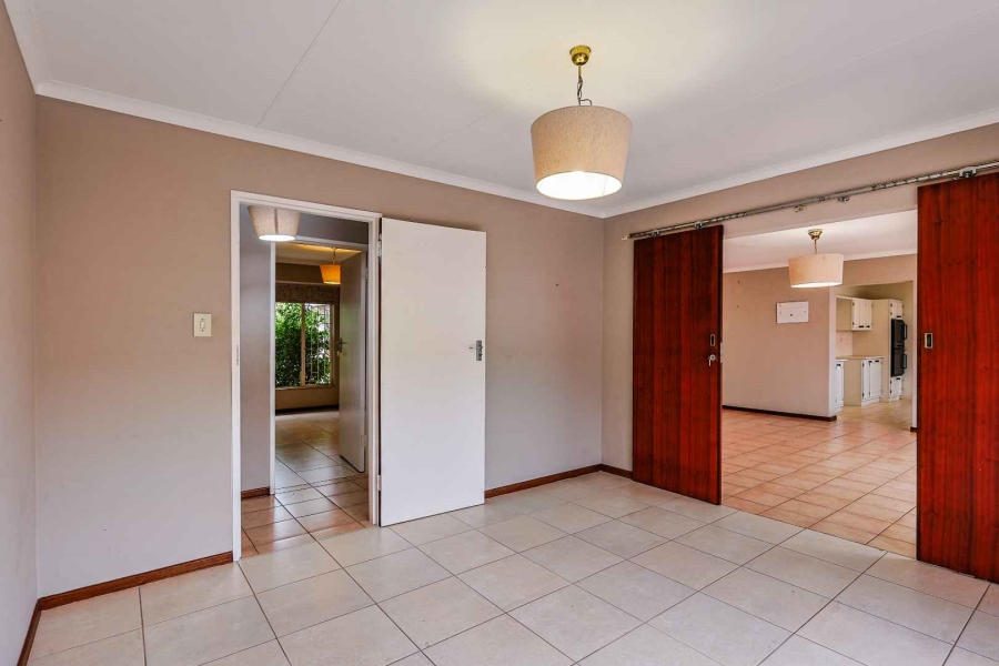 3 Bedroom Property for Sale in Die Wilgers Gauteng