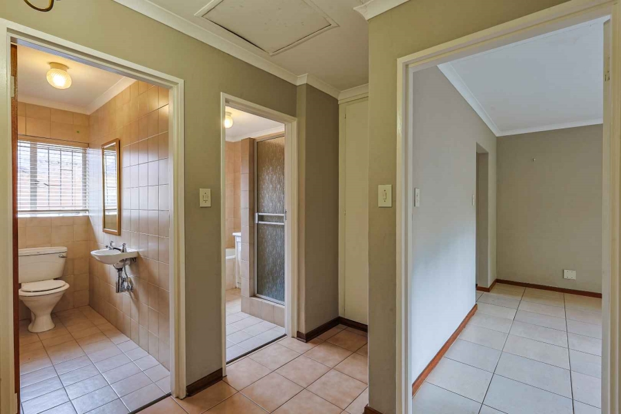 3 Bedroom Property for Sale in Die Wilgers Gauteng