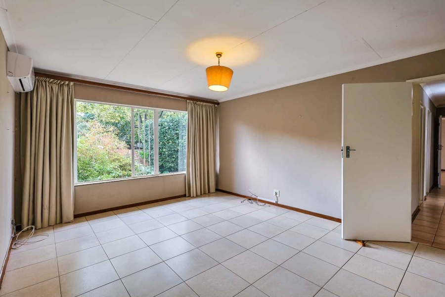 3 Bedroom Property for Sale in Die Wilgers Gauteng