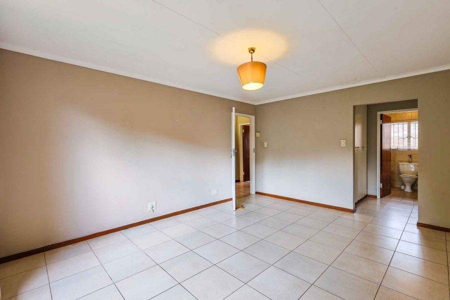 3 Bedroom Property for Sale in Die Wilgers Gauteng