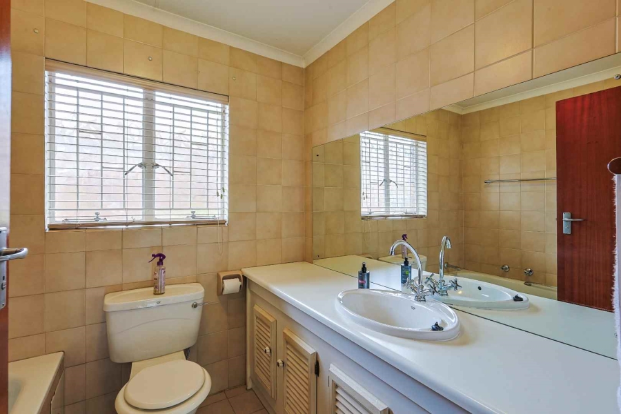 3 Bedroom Property for Sale in Die Wilgers Gauteng