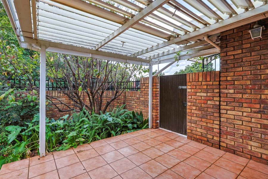 3 Bedroom Property for Sale in Die Wilgers Gauteng