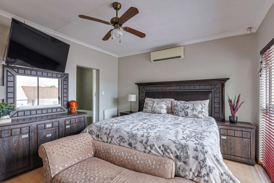 3 Bedroom Property for Sale in Equestria Gauteng