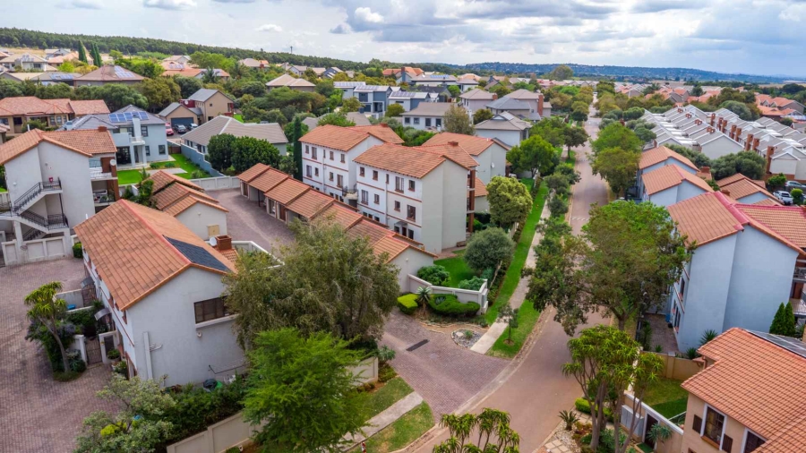 2 Bedroom Property for Sale in Country View Estate Gauteng