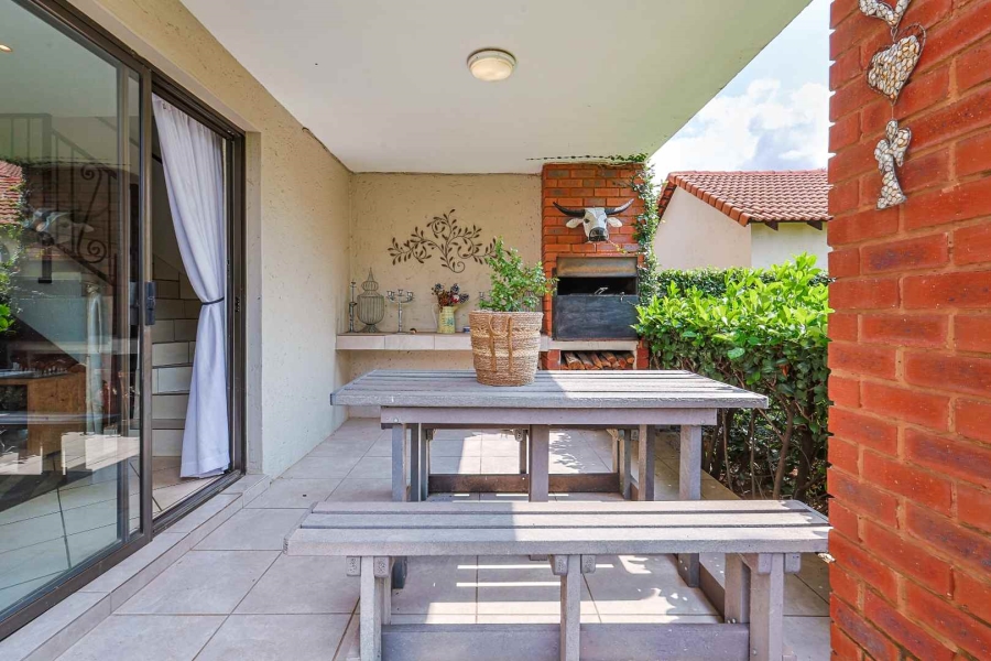 2 Bedroom Property for Sale in Country View Estate Gauteng