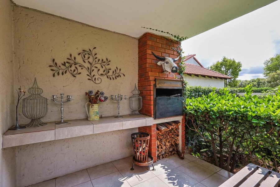 2 Bedroom Property for Sale in Country View Estate Gauteng