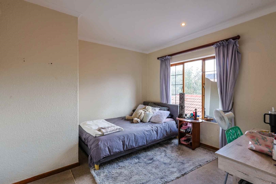 2 Bedroom Property for Sale in Country View Estate Gauteng