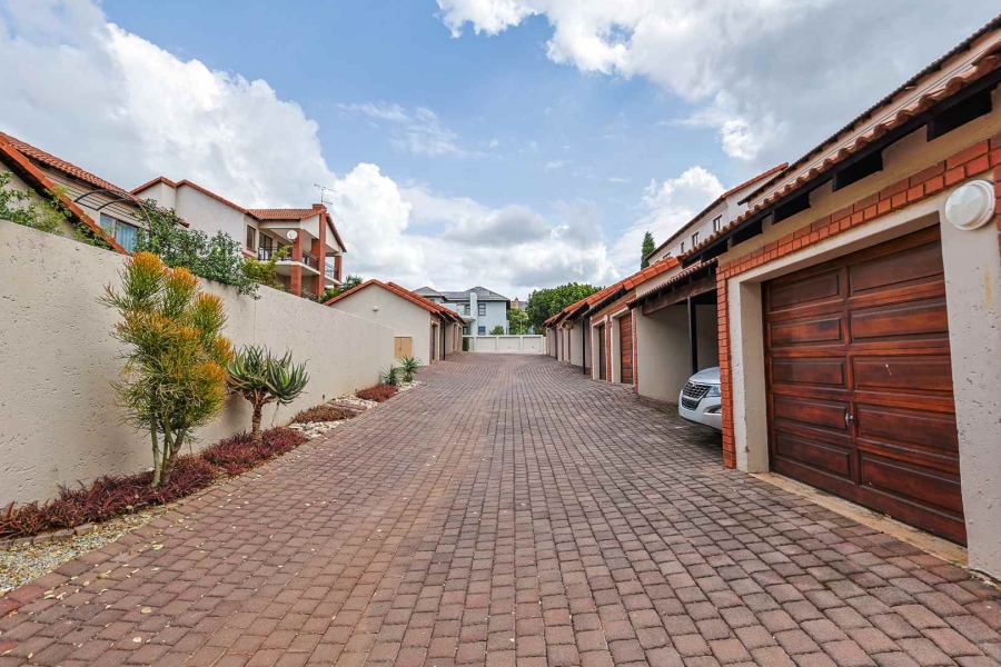 2 Bedroom Property for Sale in Country View Estate Gauteng
