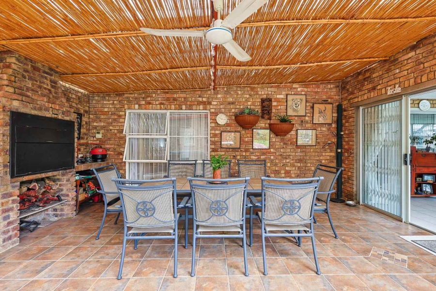 3 Bedroom Property for Sale in Moreleta Park Gauteng