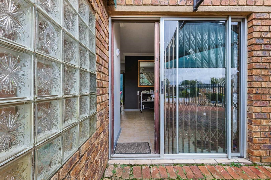 3 Bedroom Property for Sale in Moreleta Park Gauteng