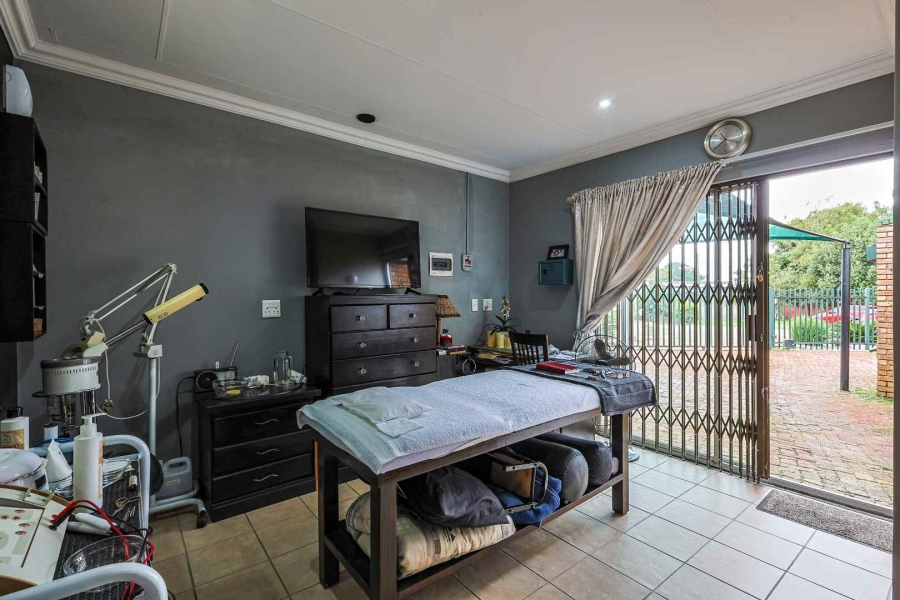 3 Bedroom Property for Sale in Moreleta Park Gauteng