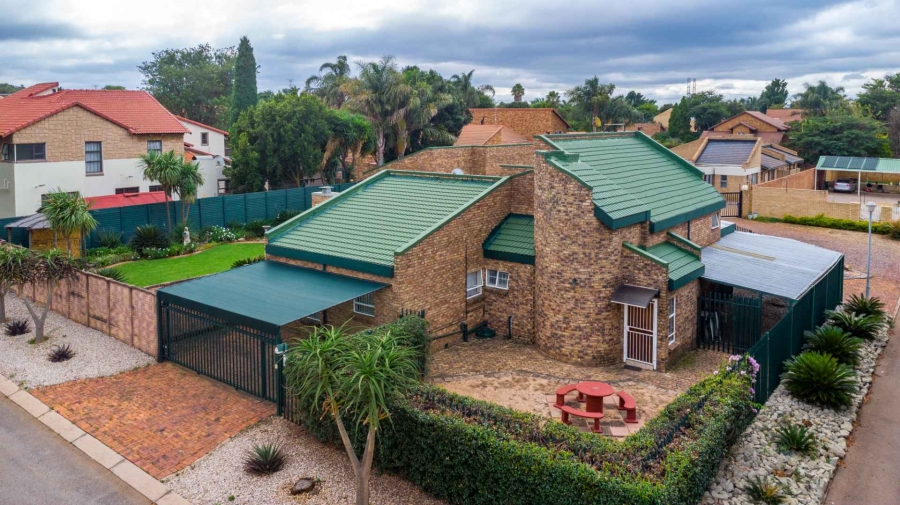 3 Bedroom Property for Sale in Moreleta Park Gauteng