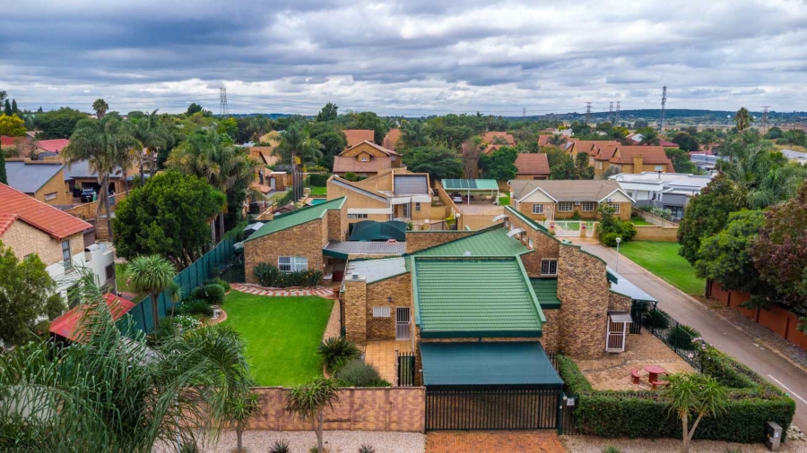 3 Bedroom Property for Sale in Moreleta Park Gauteng