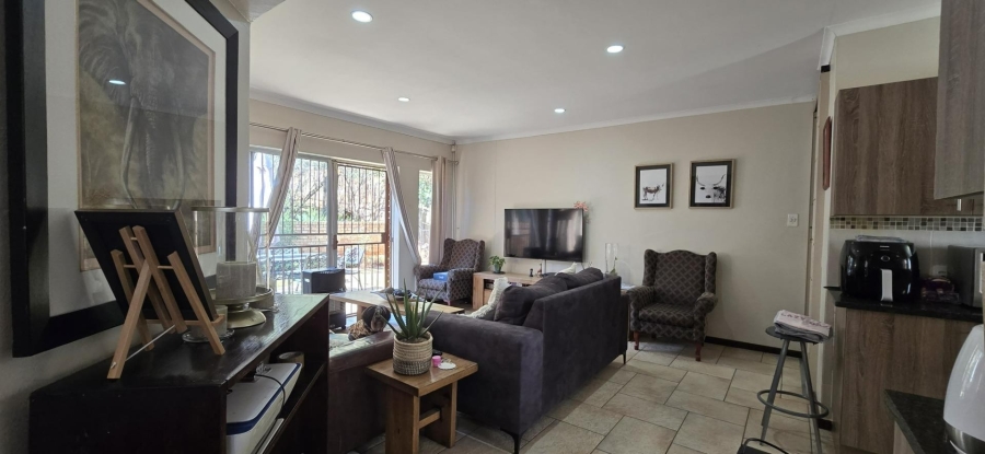 To Let 3 Bedroom Property for Rent in Faerie Glen Gauteng