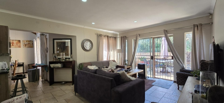 To Let 3 Bedroom Property for Rent in Faerie Glen Gauteng