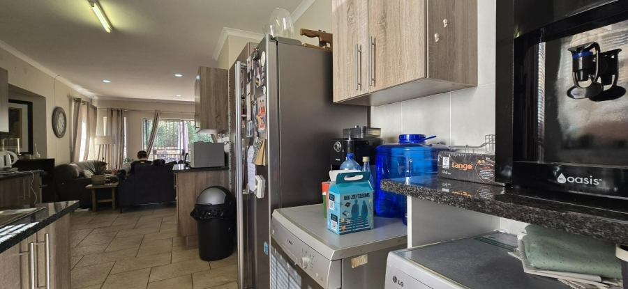 To Let 3 Bedroom Property for Rent in Faerie Glen Gauteng