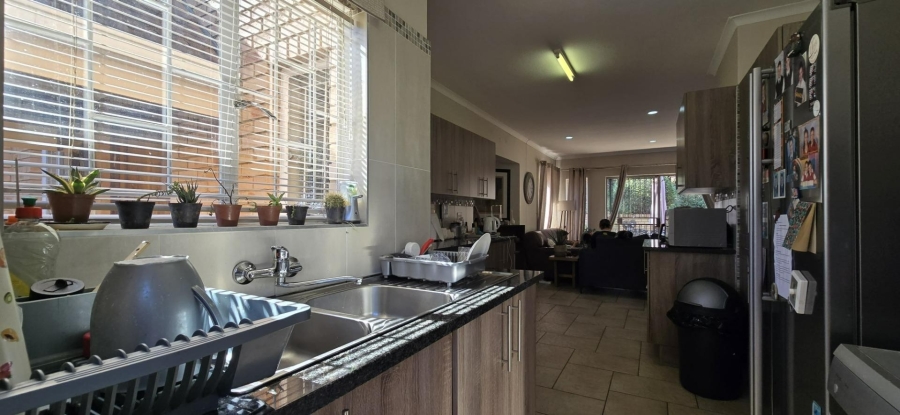 To Let 3 Bedroom Property for Rent in Faerie Glen Gauteng