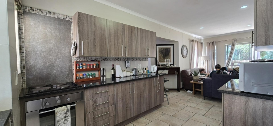 To Let 3 Bedroom Property for Rent in Faerie Glen Gauteng