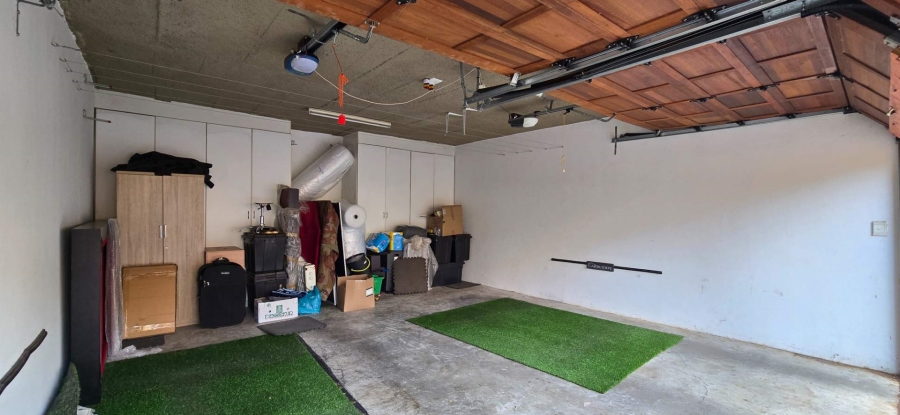 3 Bedroom Property for Sale in The Wilds Gauteng