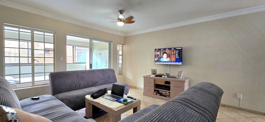 3 Bedroom Property for Sale in The Wilds Gauteng