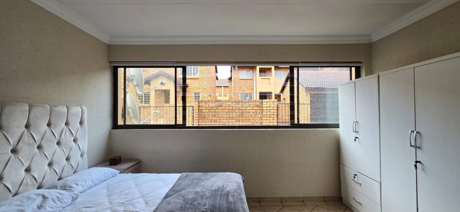 3 Bedroom Property for Sale in The Wilds Gauteng