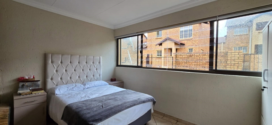 3 Bedroom Property for Sale in The Wilds Gauteng