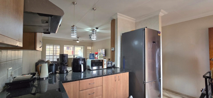 3 Bedroom Property for Sale in The Wilds Gauteng