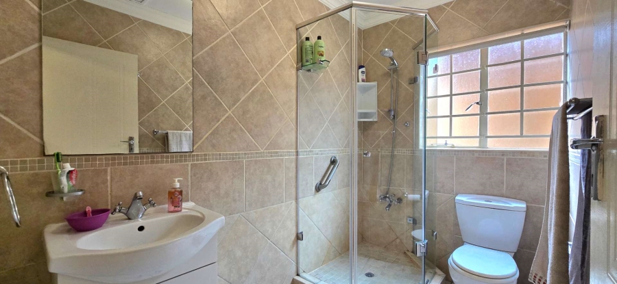 3 Bedroom Property for Sale in The Wilds Gauteng