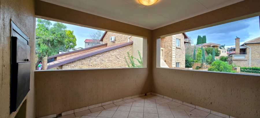 2 Bedroom Property for Sale in The Wilds Gauteng