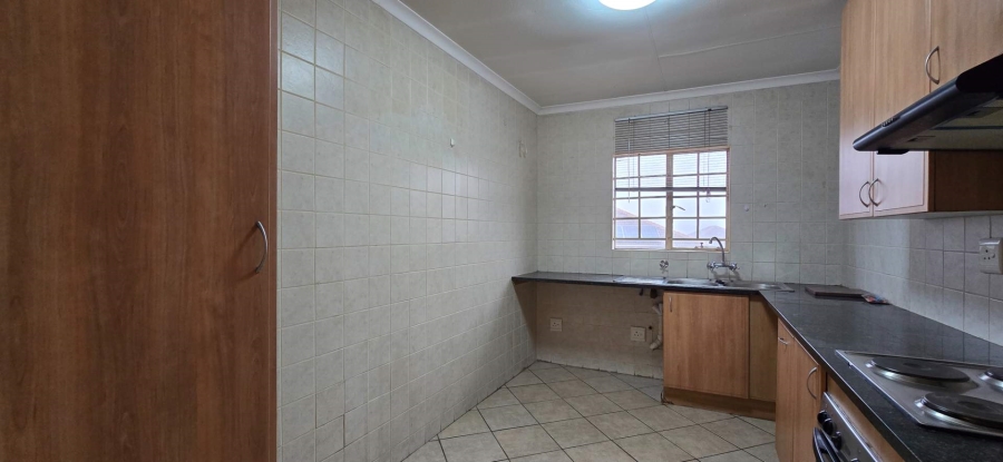 2 Bedroom Property for Sale in The Wilds Gauteng
