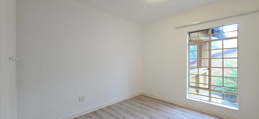 2 Bedroom Property for Sale in The Wilds Gauteng