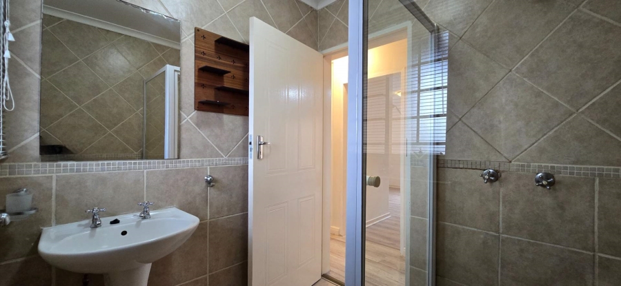 2 Bedroom Property for Sale in The Wilds Gauteng