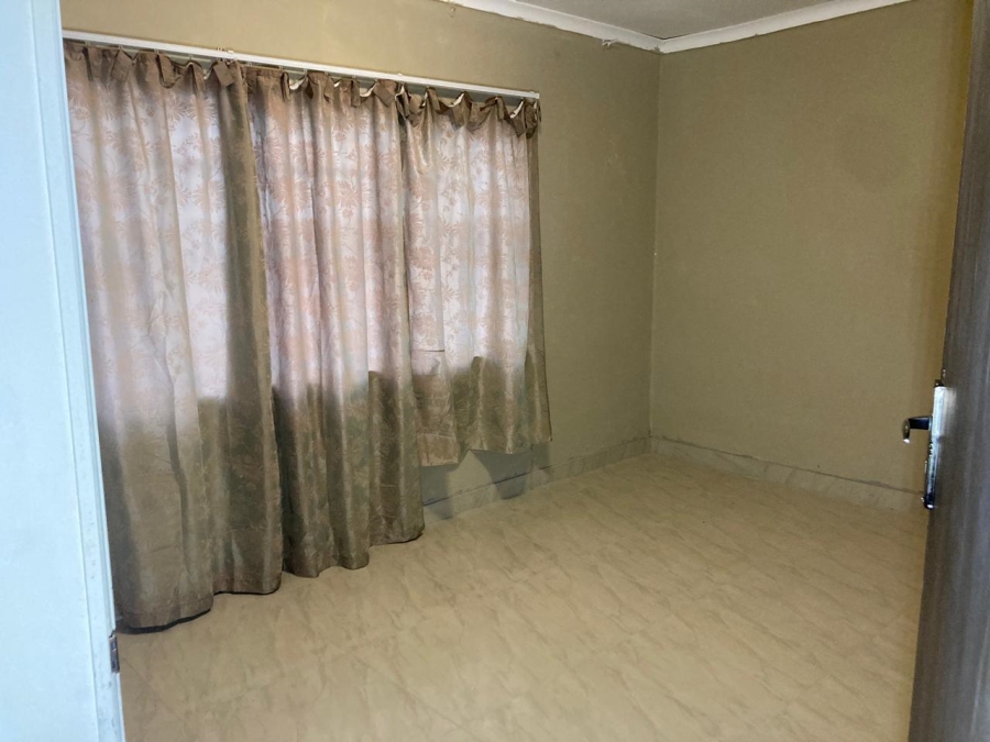 To Let 4 Bedroom Property for Rent in Witpoortjie Gauteng