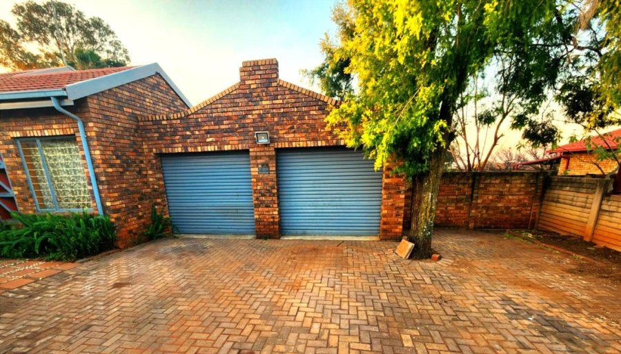 3 Bedroom Property for Sale in Amandasig Gauteng