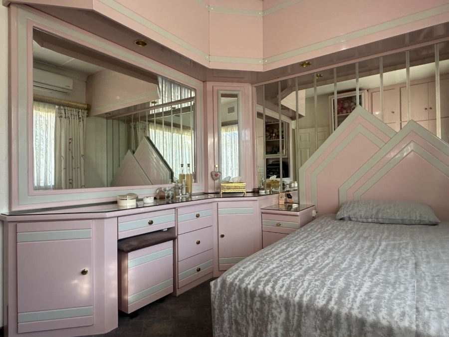 4 Bedroom Property for Sale in Erasmia Gauteng