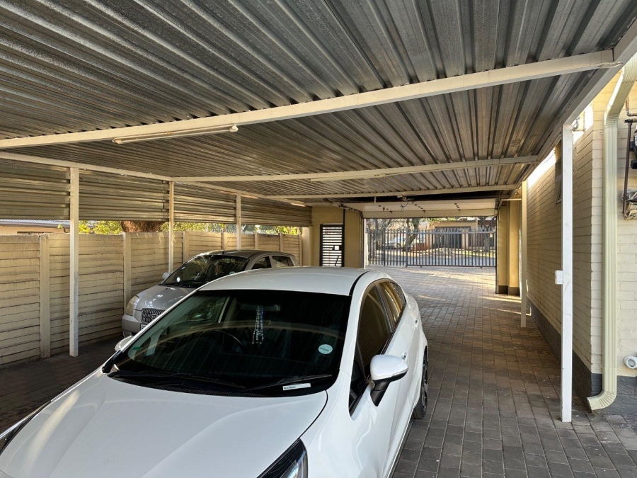 4 Bedroom Property for Sale in Erasmia Gauteng