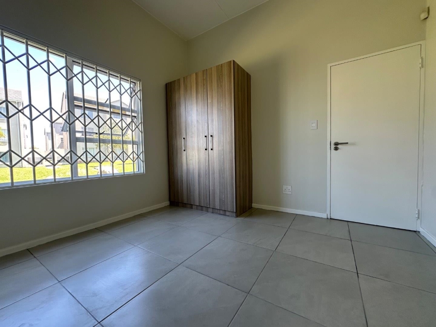 2 Bedroom Property for Sale in Blue Hills Gauteng