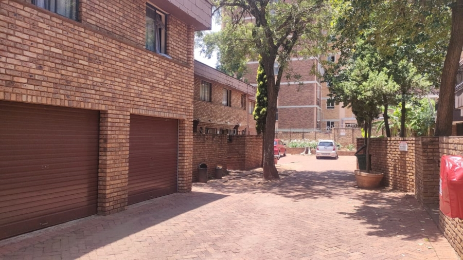 2 Bedroom Property for Sale in Muckleneuk Gauteng
