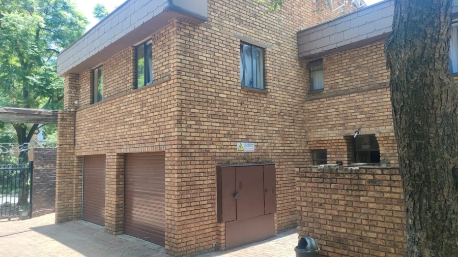 2 Bedroom Property for Sale in Muckleneuk Gauteng