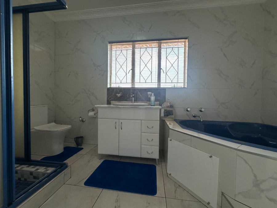 3 Bedroom Property for Sale in Laudium Gauteng